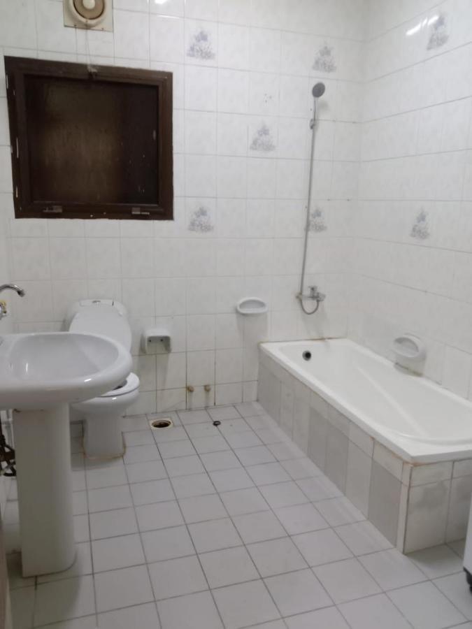 Abree Building New Hostel Dubai Esterno foto