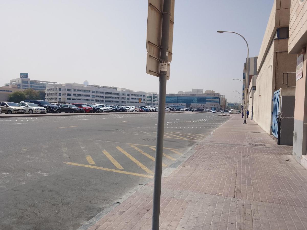 Abree Building New Hostel Dubai Esterno foto